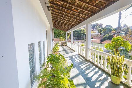 Casa para alugar com 544m², 7 quartos e 4 vagasVaranda fachada