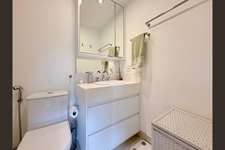 Apartamento à venda com 92m², 2 quartos e 2 vagas Apartamento à venda com 92m², 2 quartos e 2 vagasBanheiro Suíte 1