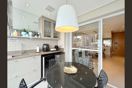 Apartamento à venda com 92m², 2 quartos e 2 vagas Apartamento à venda com 92m², 2 quartos e 2 vagasSacada