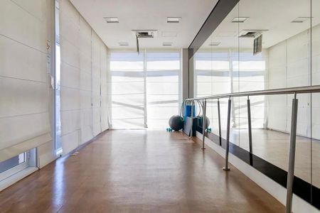 Apartamento à venda com 92m², 2 quartos e 2 vagas Apartamento à venda com 92m², 2 quartos e 2 vagasAcademia