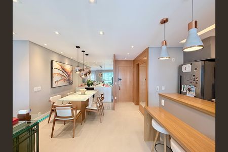 Apartamento à venda com 92m², 2 quartos e 2 vagas Apartamento à venda com 92m², 2 quartos e 2 vagasSala