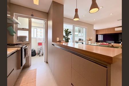 Apartamento à venda com 92m², 2 quartos e 2 vagas Apartamento à venda com 92m², 2 quartos e 2 vagasCozinha