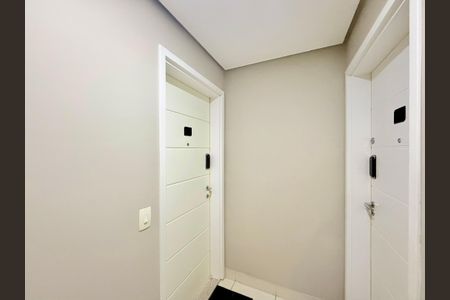 Apartamento à venda com 92m², 2 quartos e 2 vagas Apartamento à venda com 92m², 2 quartos e 2 vagasHall Apartamento