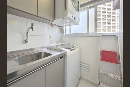 Apartamento à venda com 92m², 2 quartos e 2 vagas Apartamento à venda com 92m², 2 quartos e 2 vagasÁrea de Serviço