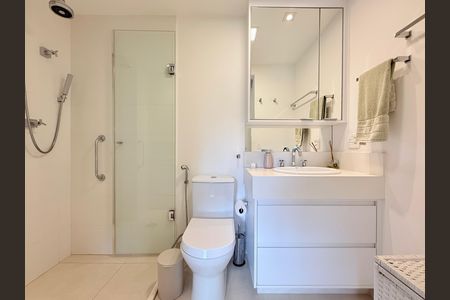 Apartamento à venda com 92m², 2 quartos e 2 vagas Apartamento à venda com 92m², 2 quartos e 2 vagasBanheiro Suíte 1