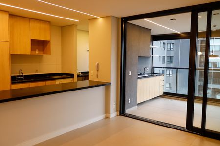 sala de apartamento para alugar com 3 quartos, 112m² em Vila Yara, Osasco
