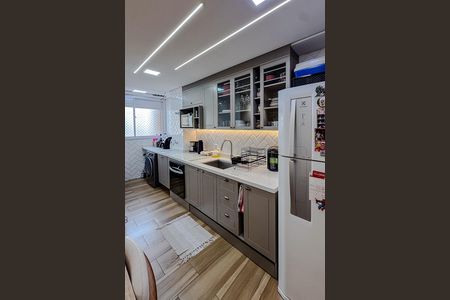 Apartamento à venda com 65m², 2 quartos e 1 vaga Apartamento à venda com 65m², 2 quartos e 1 vagaCozinha