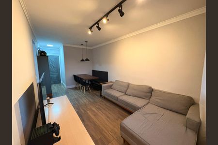 Sala de apartamento à venda com 2 quartos, 56m² em Vila Babilonia, São Paulo