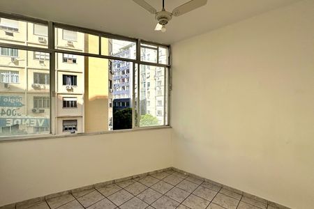 Apartamento à venda com 70m², 2 quartos e sem vaga