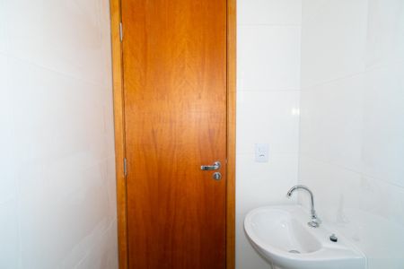 Banheiro de apartamento para alugar com 1 quarto, 26m² em Jardim Oriental, São Paulo