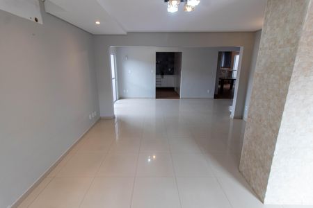 SALA de casa para alugar com 3 quartos, 210m² em Chácara da Barra, Campinas