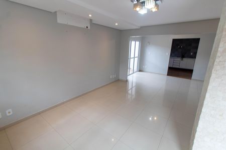 SALA de casa para alugar com 3 quartos, 210m² em Chácara da Barra, Campinas
