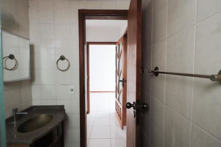 Apartamento para alugar com 71m², 2 quartos e 1 vagaBanheiro