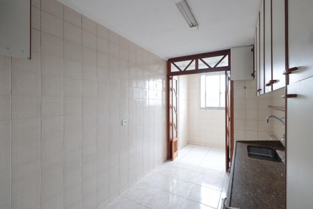 Apartamento para alugar com 71m², 2 quartos e 1 vagaCozinha
