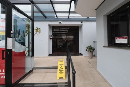 Apartamento para alugar com 71m², 2 quartos e 1 vagaPortaria