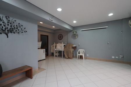 Apartamento para alugar com 71m², 2 quartos e 1 vagaÁrea comum - Salão de festas