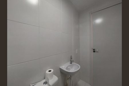 Apartamento para alugar com 34m², 2 quartos e sem vagaBanheiro