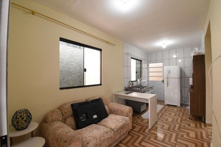 Casa para alugar com 80m², 2 quartos e sem vagaSala/Cozinha