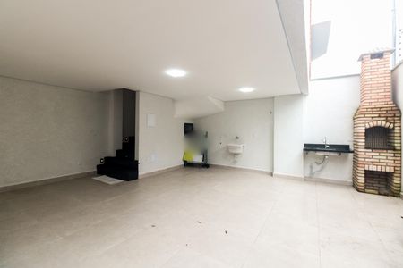 Quintal com Churrasqueira e Garagem  de casa à venda com 3 quartos, 136m² em Chácara Santo Antônio (zona Leste), São Paulo