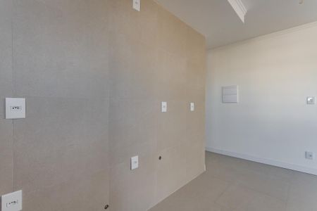Cozinha e Área de Serviço de apartamento à venda com 3 quartos, 89m² em Vila Ipiranga, Porto Alegre