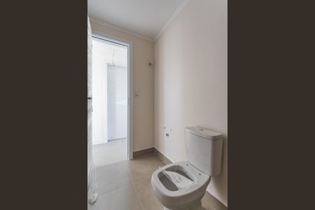 Banheiro de apartamento à venda com 3 quartos, 89m² em Vila Ipiranga, Porto Alegre