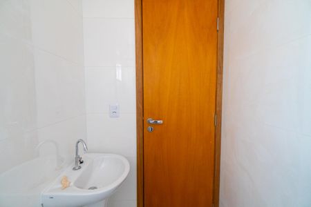 Banheiro de apartamento para alugar com 1 quarto, 26m² em Jardim Oriental, São Paulo