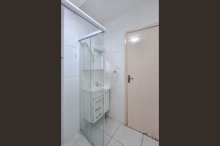 Apartamento à venda com 60m², 2 quartos e sem vaga Apartamento à venda com 60m², 2 quartos e sem vagaBanheiro