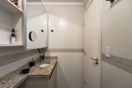 Apartamento para alugar com 100m², 2 quartos e 2 vagasBanheiro da Suíte