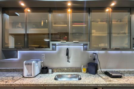 Apartamento para alugar com 100m², 2 quartos e 2 vagasCozinha 