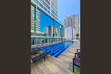 Apartamento para alugar com 100m², 2 quartos e 2 vagasÁrea comum - Piscina