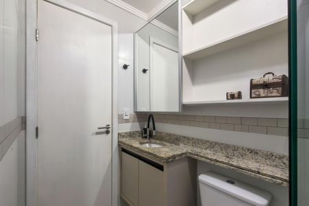 Apartamento para alugar com 100m², 2 quartos e 2 vagasBanheiro 