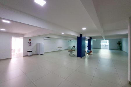 Apartamento para alugar com 100m², 2 quartos e 2 vagasÁrea comum - Salão de festas