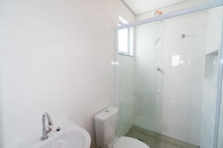Banheiro de apartamento para alugar com 1 quarto, 26m² em Jardim Oriental, São Paulo