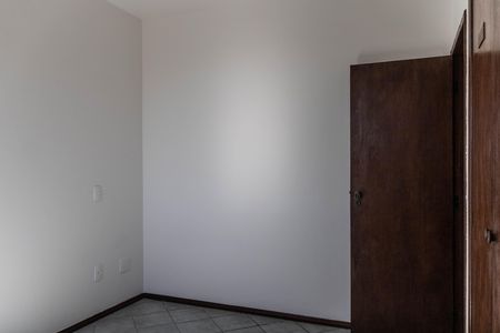 Quarto 1 de apartamento para alugar com 2 quartos, 76m² em Gutierrez, Belo Horizonte