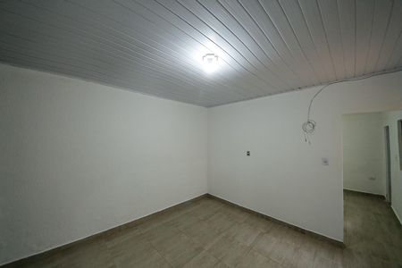 Casa para alugar com 1 quarto, 45m² em Vila Tolstoi, São Paulo