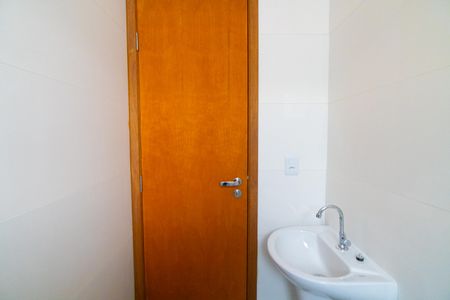 Banheiro de apartamento para alugar com 1 quarto, 26m² em Jardim Oriental, São Paulo