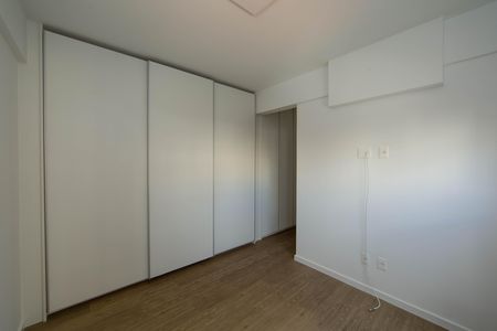 Suíte de apartamento à venda com 3 quartos, 85m² em Vila Paris, Belo Horizonte