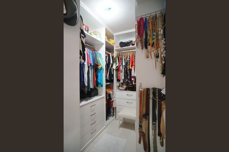 Casa de condomínio à venda com 450m², 4 quartos e 4 vagasCloset da Suíte 3
