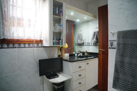 Casa de condomínio à venda com 450m², 4 quartos e 4 vagasBanheiro da Suíte 3