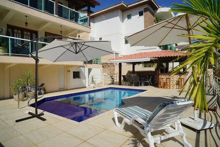 Casa de condomínio à venda com 450m², 4 quartos e 4 vagasPiscina