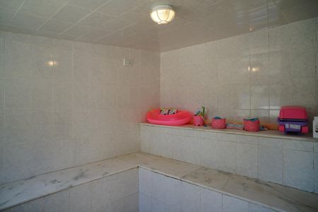 Casa de condomínio à venda com 450m², 4 quartos e 4 vagasSauna