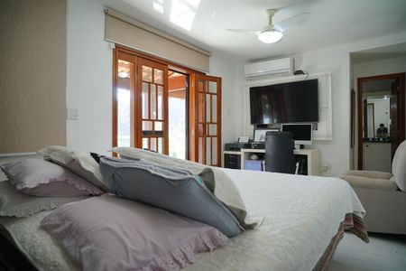 Casa de condomínio à venda com 450m², 4 quartos e 4 vagasSuíte 3