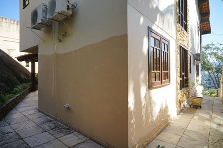 Casa de condomínio à venda com 450m², 4 quartos e 4 vagasÁrea externa