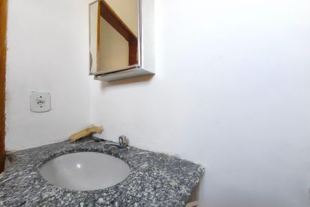 Casa para alugar com 180m², 3 quartos e 1 vaga Casa para alugar com 180m², 3 quartos e 1 vagaBanheiro