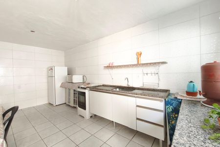 Casa para alugar com 180m², 3 quartos e 1 vaga Casa para alugar com 180m², 3 quartos e 1 vagaCozinha