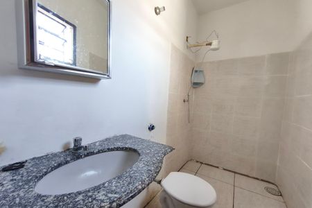Casa para alugar com 180m², 3 quartos e 1 vaga Casa para alugar com 180m², 3 quartos e 1 vagaBanheiro