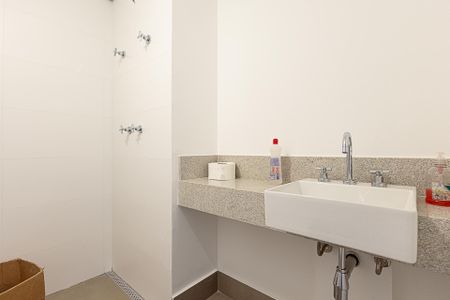 Apartamento à venda com 61m², 1 quarto e 1 vaga Apartamento à venda com 61m², 1 quarto e 1 vagaBanheiro