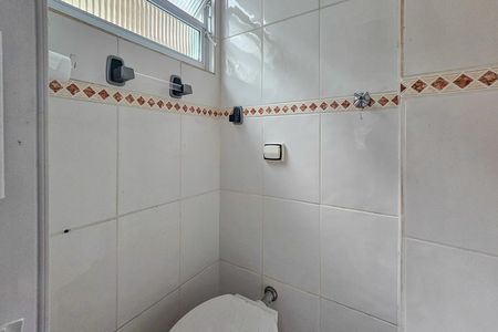 Apartamento para alugar com 114m², 2 quartos e 1 vaga Apartamento para alugar com 114m², 2 quartos e 1 vagaBanheiro de serviço