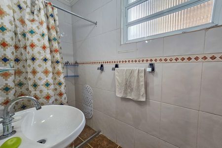 Apartamento para alugar com 114m², 2 quartos e 1 vaga Apartamento para alugar com 114m², 2 quartos e 1 vagaBanheiro social