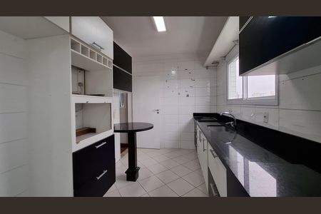 Apartamento para alugar com 72m², 2 quartos e 2 vagas Apartamento para alugar com 72m², 2 quartos e 2 vagasCozinha